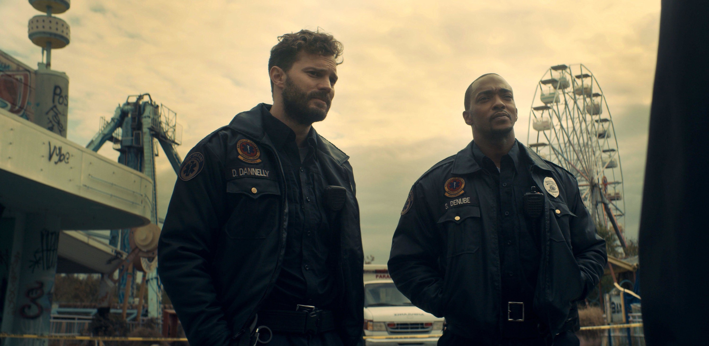 Anthony Mackie and Jamie Dornan in &quot;Synchronic&quot;