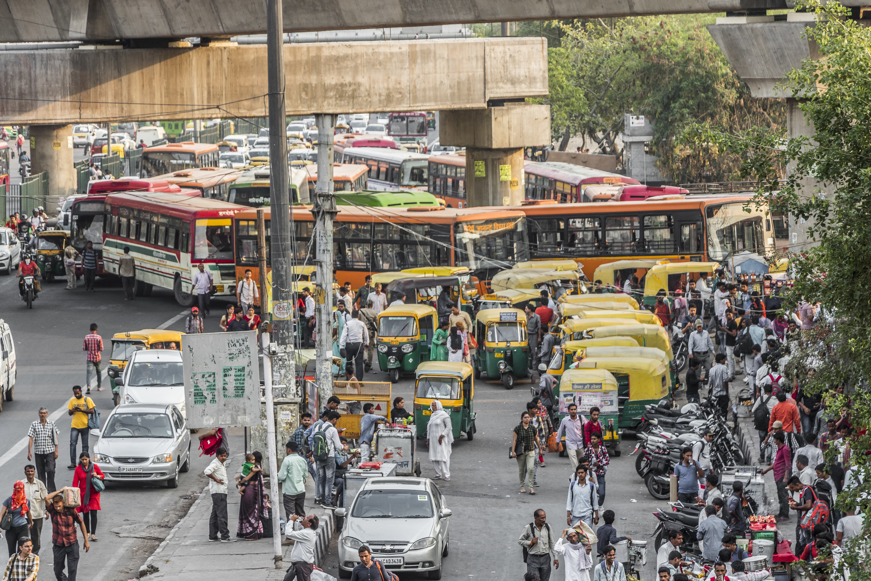 Crowded Delhi streets
