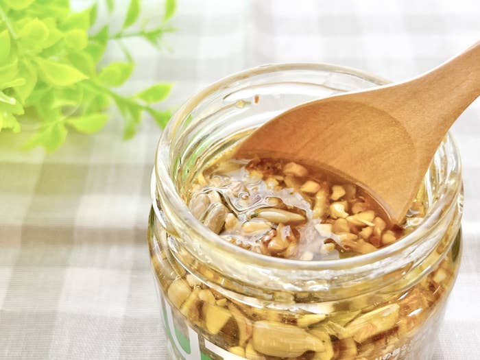 KALDI(カルディ)のおすすめの調味料「食べるナッツソース(バジル味)」