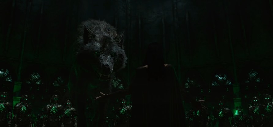 绿眼僵尸为首的一个巨大的狼