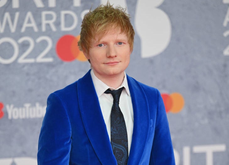 Ed in a tie on the red carpet