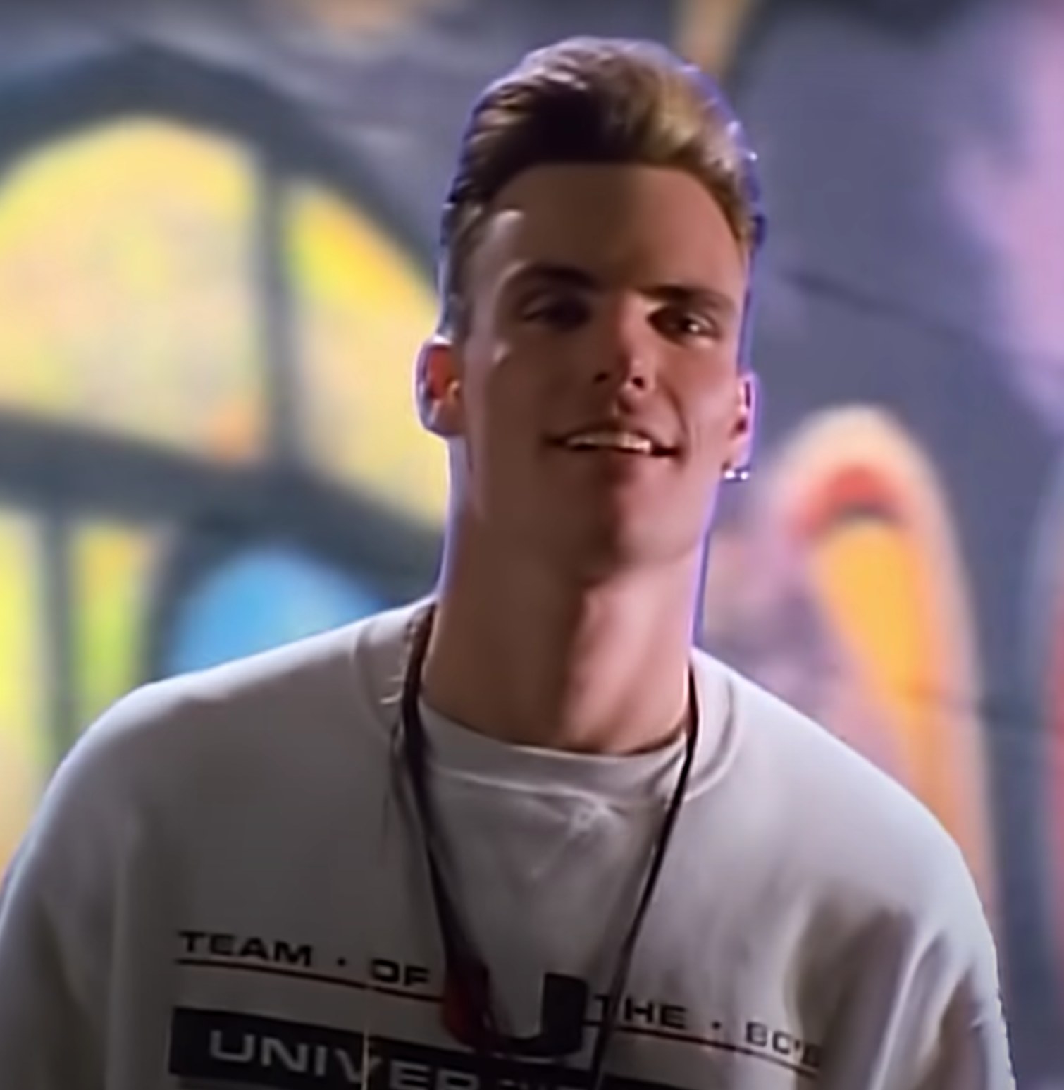 Клип vanilla ice ice ice baby remix. Vanilla Ice. Vanilla Ice клип. Vanilla Ice прическа. Ice Ice Baby Vanilla Ice.