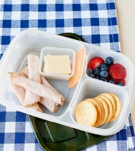 Blogger&#x27;s photo of a homemade Lunchable