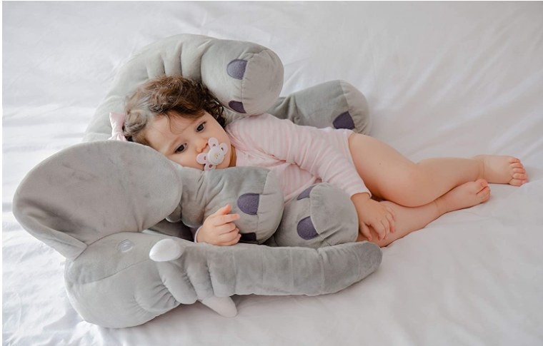 Almohada con forma de elefante