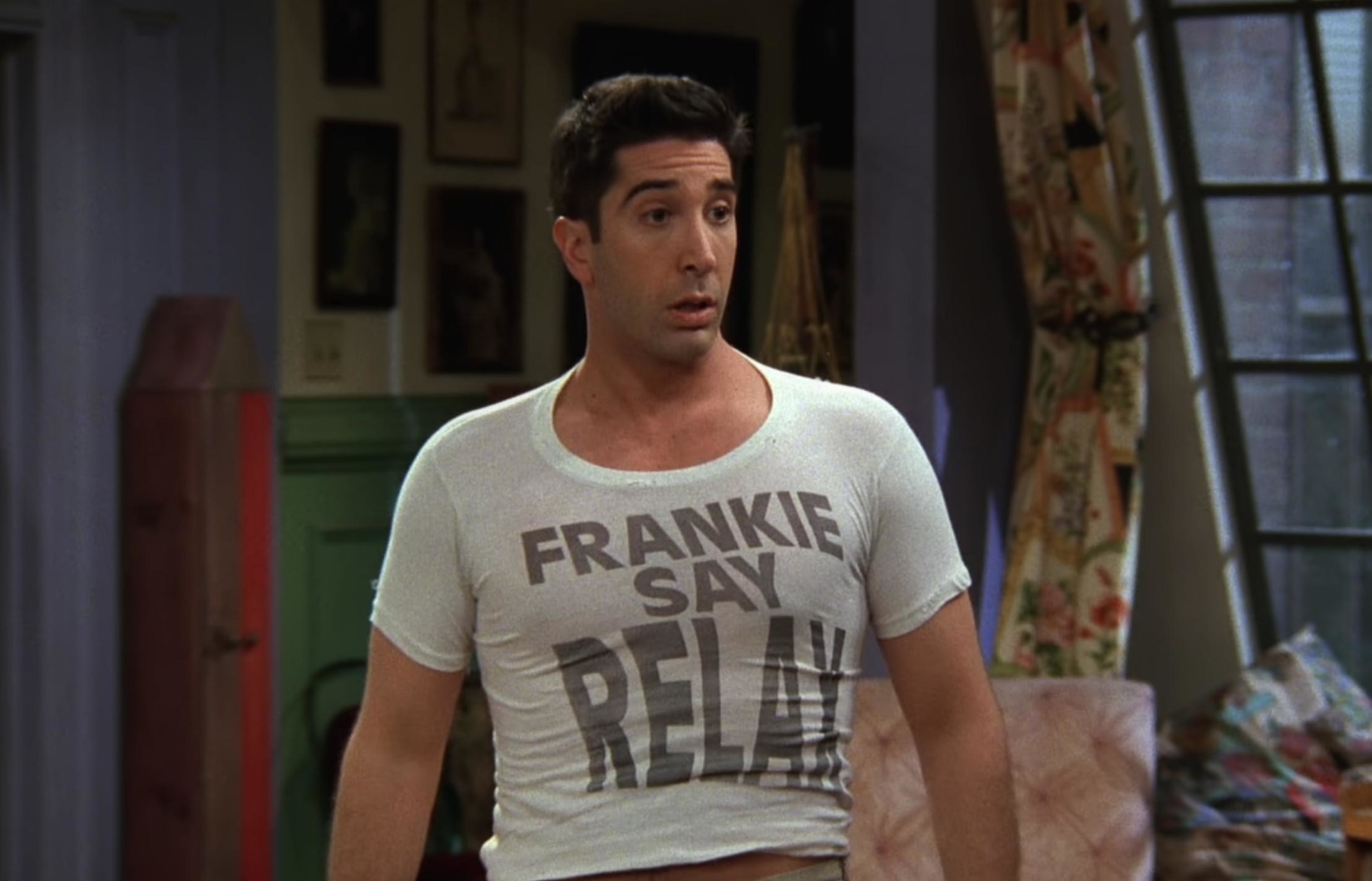 Ross from friends wearing an undersized T-Shirt