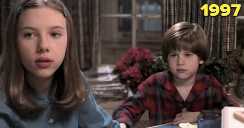ScarJo at the dinner table in &quot;Home Alone 3&quot;