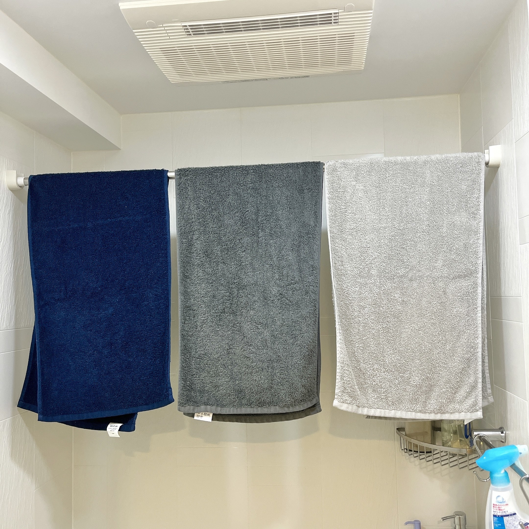 NITORI（ニトリ）のおすすめのアイテム「スリムバスタオル（WS001 33×120 NV）