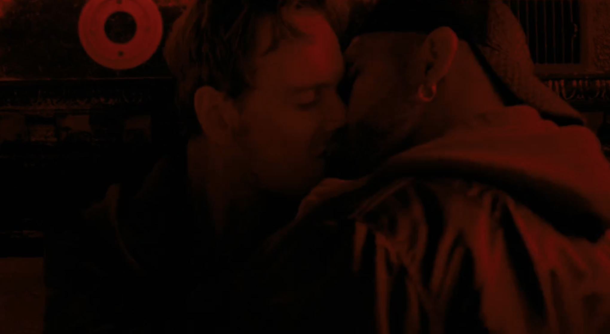 19 Straight Men Sharing Gay Hookup Experiences