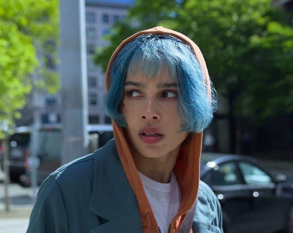 Zoë kravitz looking fearful with a blue bob