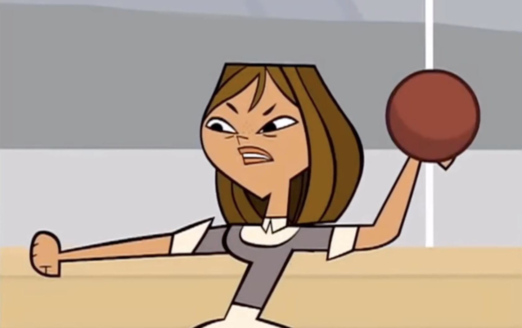 Courtney getting ready to throw a dodgeball in Total Drama Island