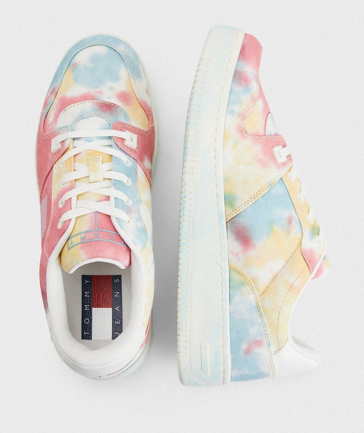tie dye shoes with laces and cushioned sides