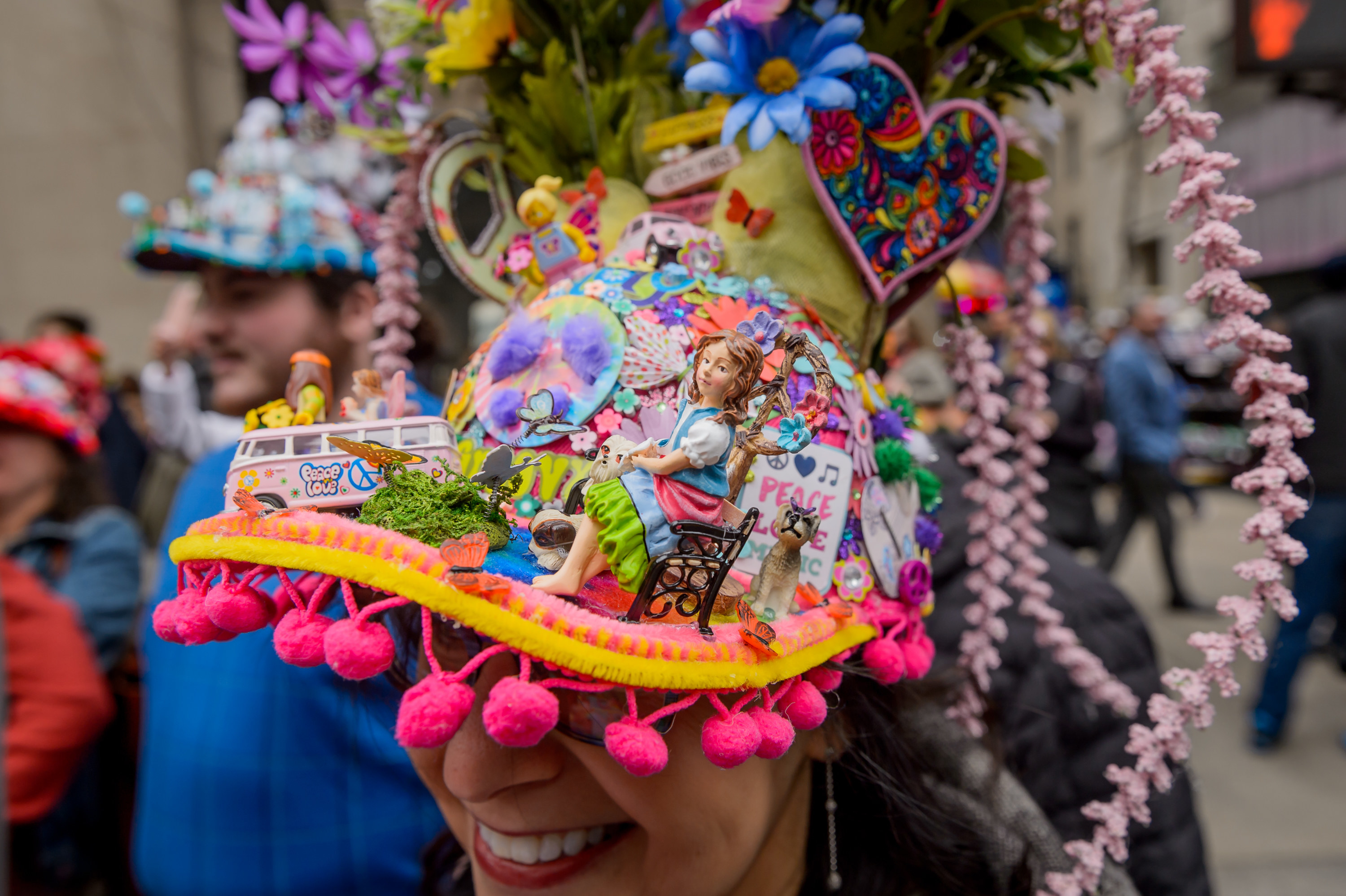 Reportage Easter parade New York City portrait Easter costume man wearing  Yakees baseball outfit and hat Stock Photo - Alamy