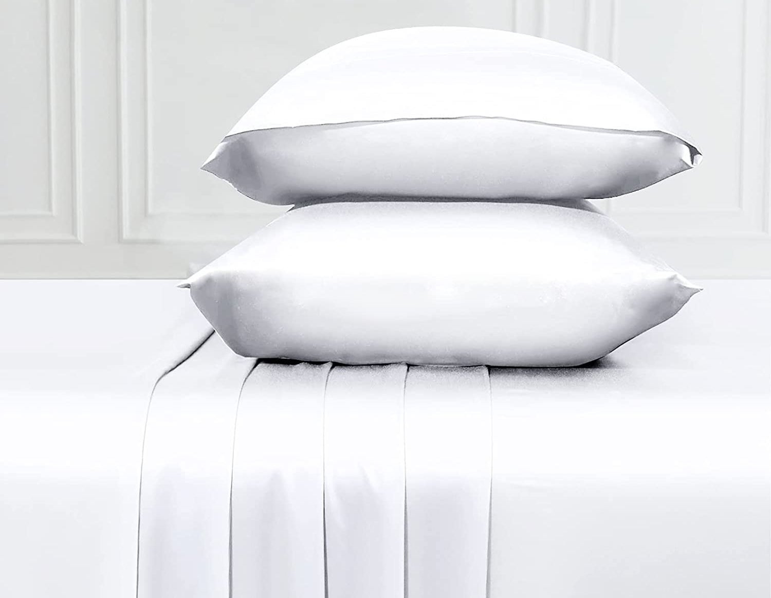 bamboo sheets and pillowcases in white