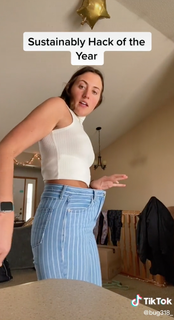 Genius TikTok hack helps shoppers see if jeans fit without trying them on   Dexerto