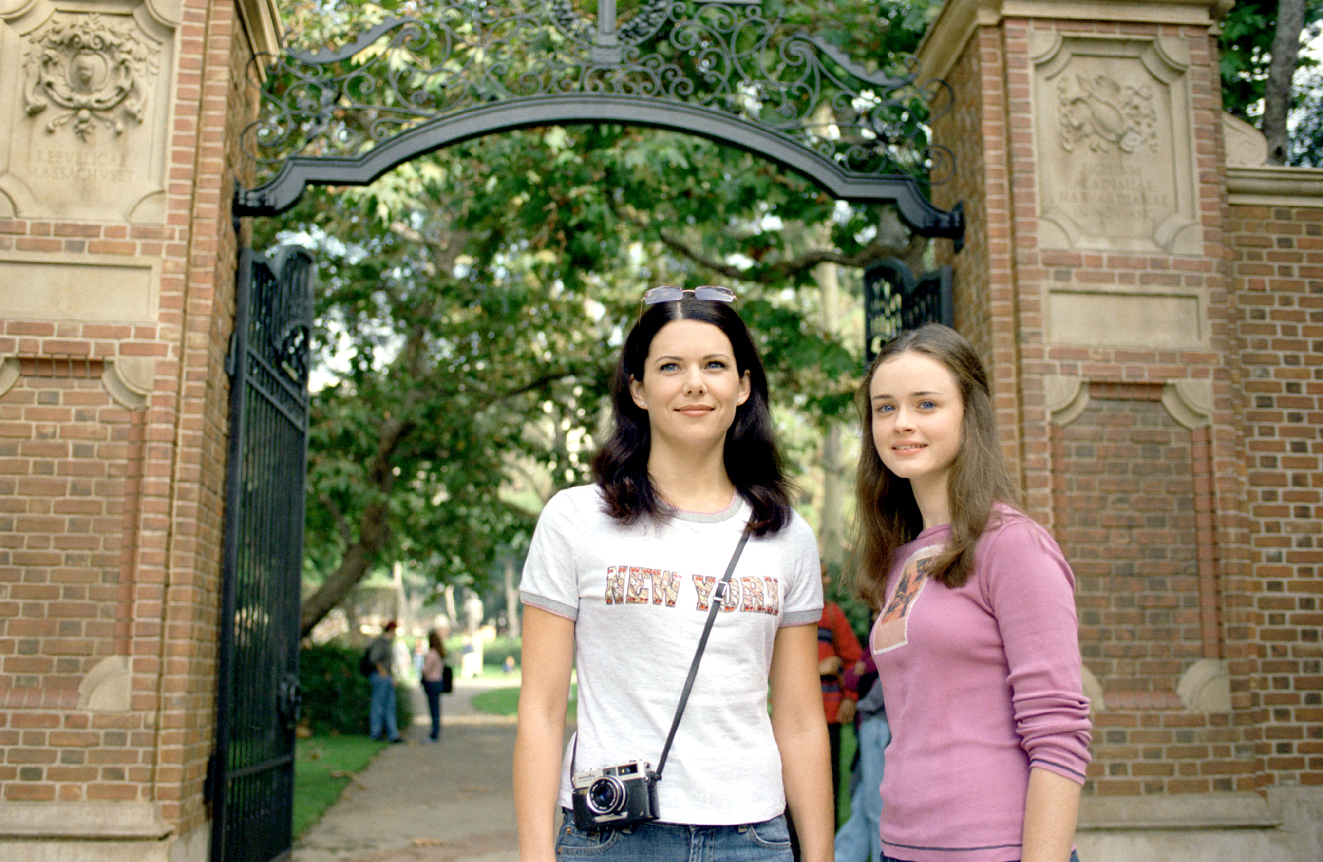 PHOTOS] 'Gilmore Girls': The Best Characters, Ranked – TVLine