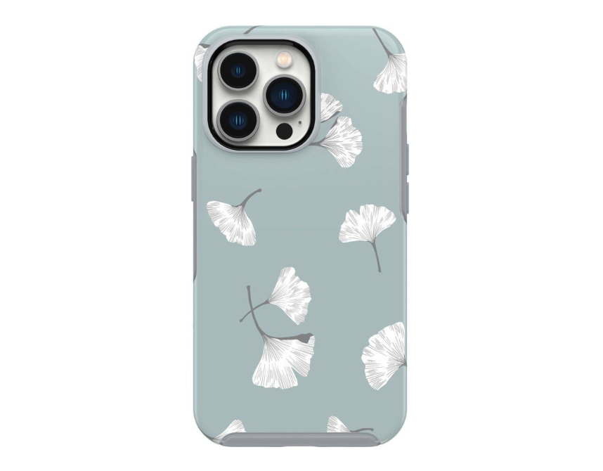 Phone case with floral motifs