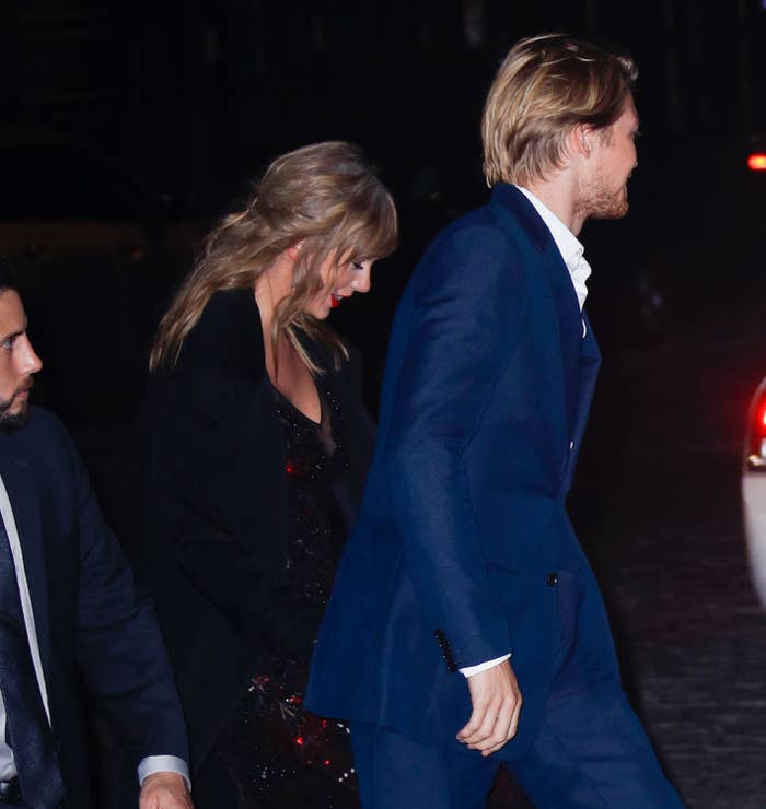 Taylor walks behind Joe