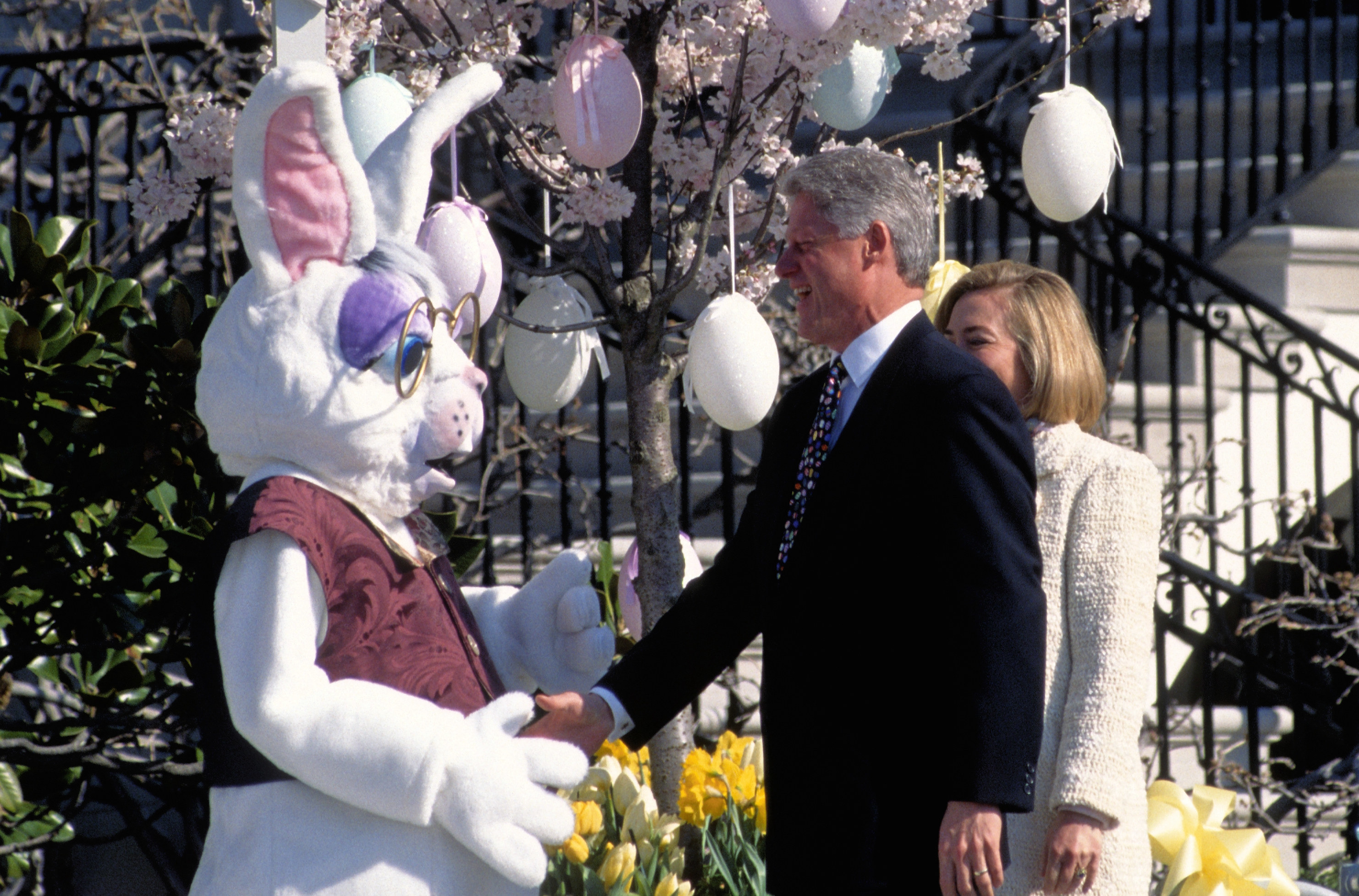 Shocked Bunny shakes Bill Clinton&#x27;s hand