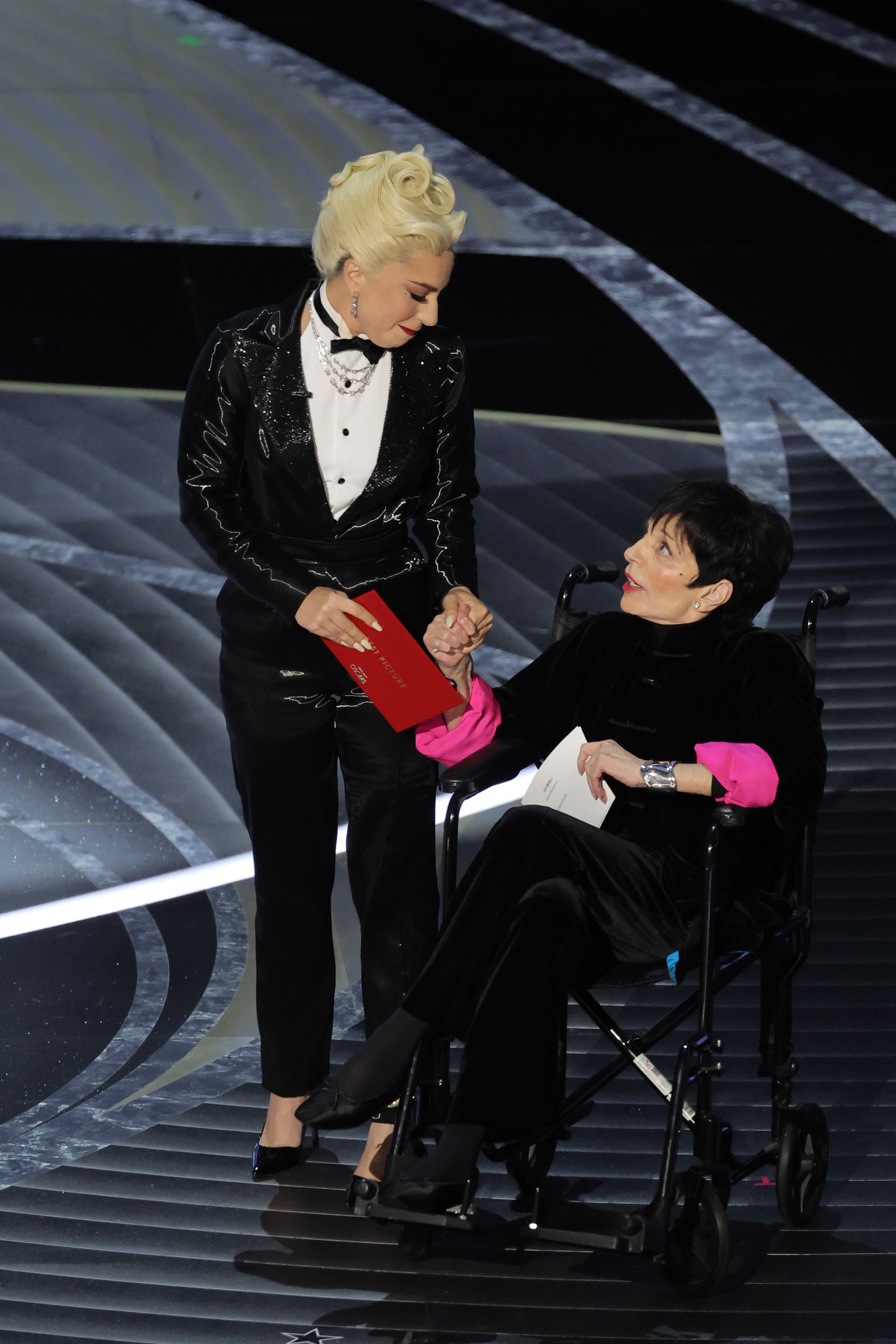 liza minnelli wheelchair