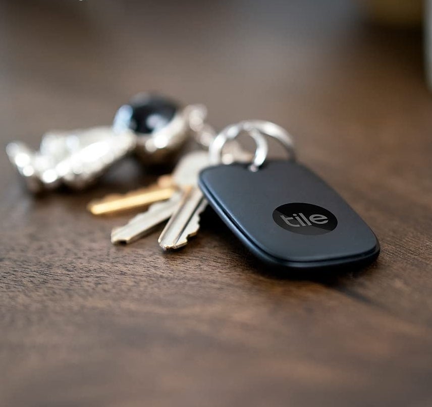 a tile tracker on a keychain