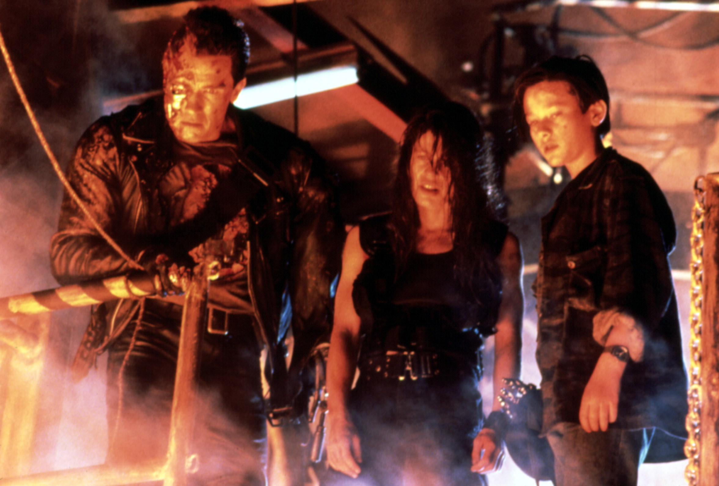 Arnold Schwarzenegger, Linda Hamilton and Edward Furlong in &quot;Terminator 2: Judgment Day&quot;