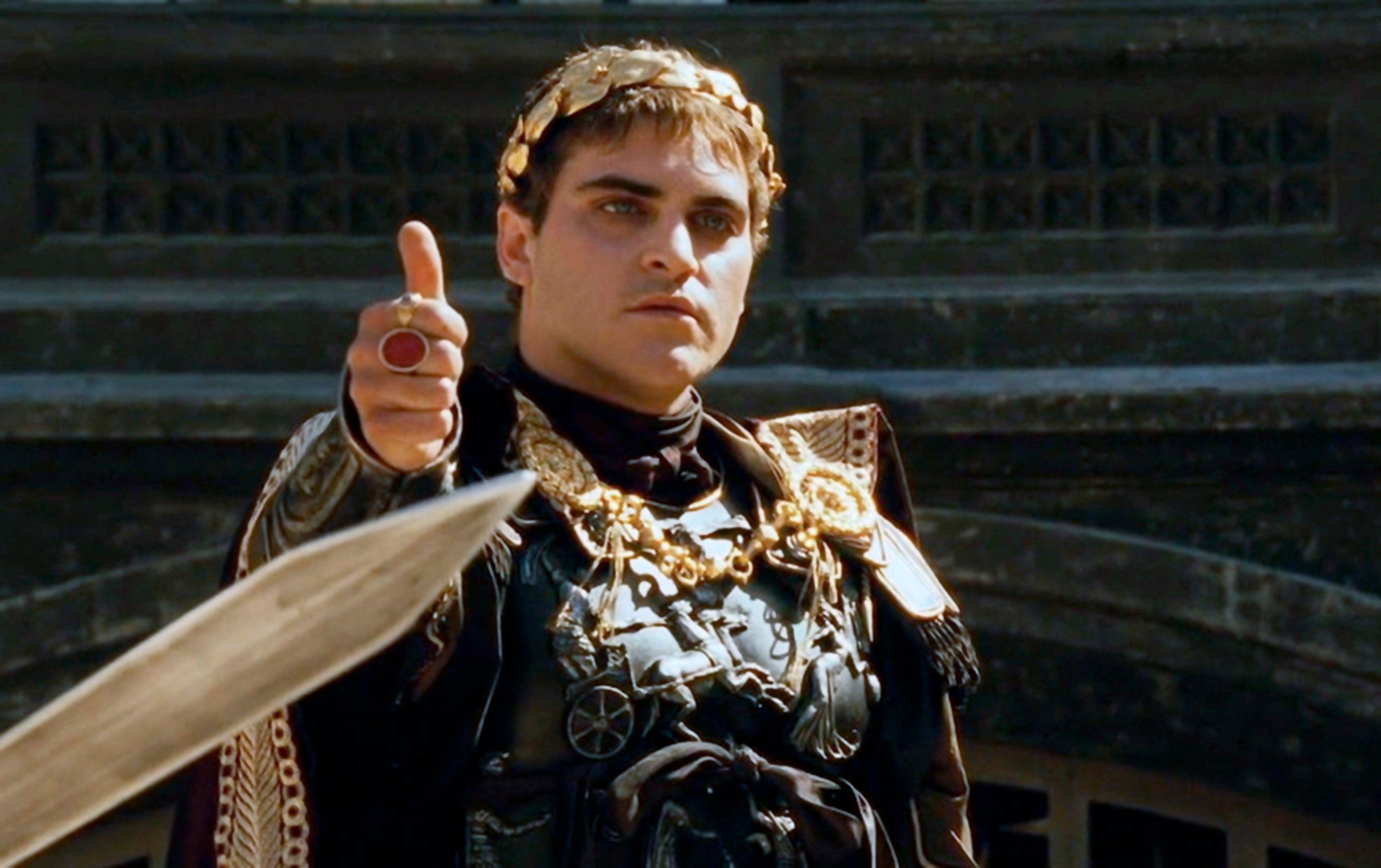 Joaquin Phoenix gives a thumbs up