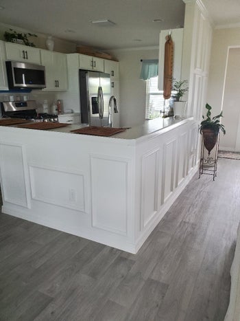 the same panels along a kitchen island