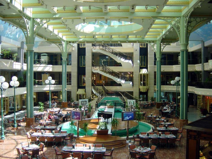 Egyptian shopping mall