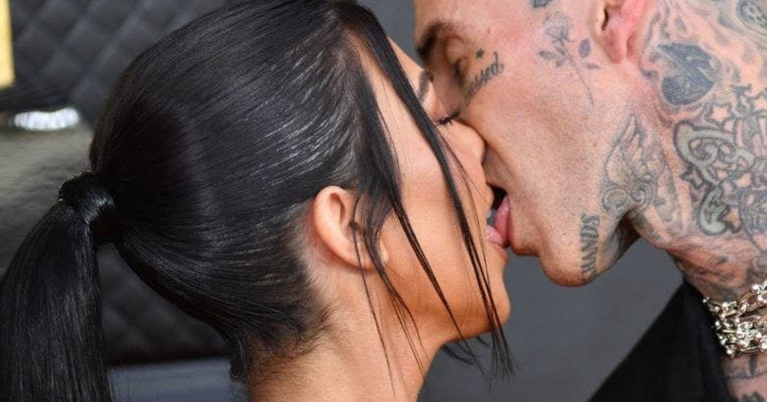 15 Awkward Moments From The 2022 Grammys