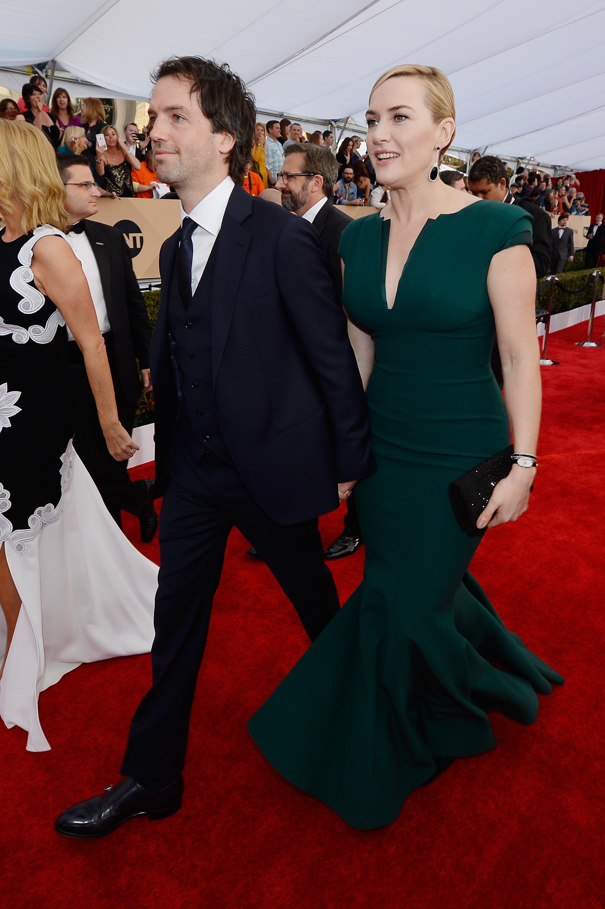 Kate Winslet and Ned Rocknroll walk the red carpet of the Screen Actors Guild Awards  on January 30, 2016