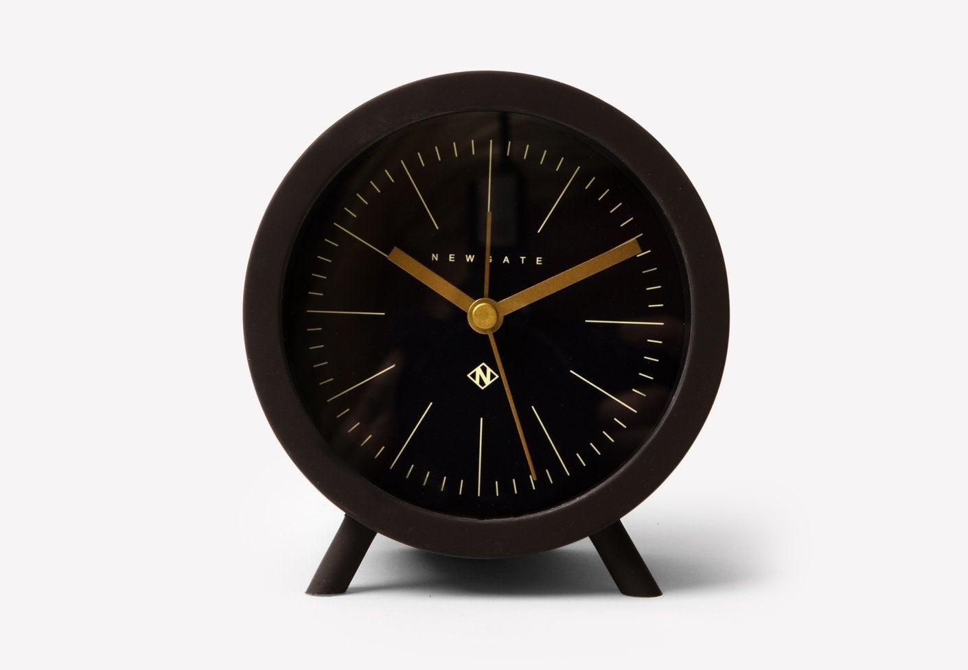 black minimalist analog alarm clock