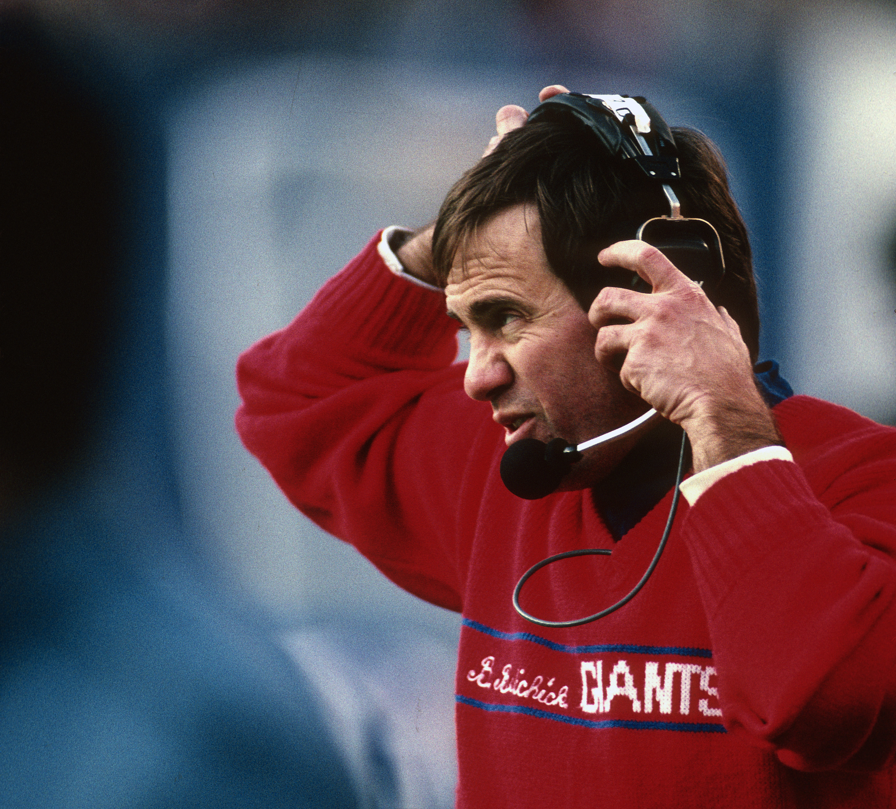 belichick holes in sweatshirt