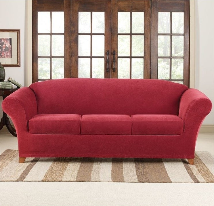The slipcover in the color Garnet, used on a soda