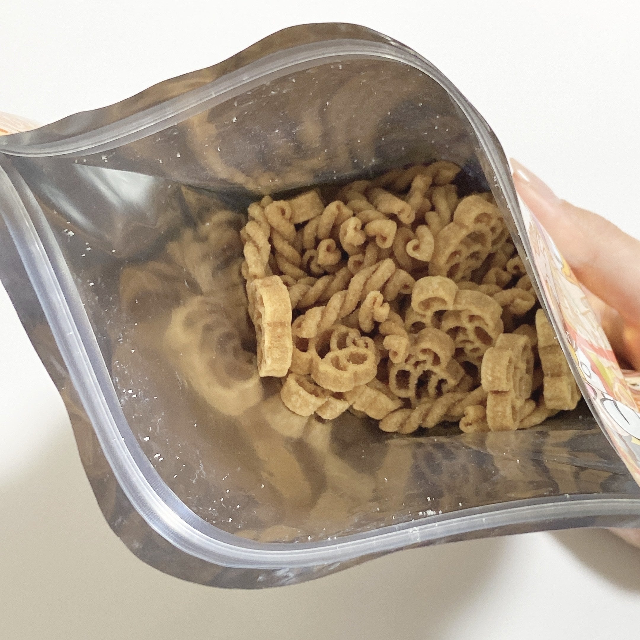 もう1袋買えばよかった 友達が絶賛した ディズニーお土産 こりゃ永遠に食べられるわ