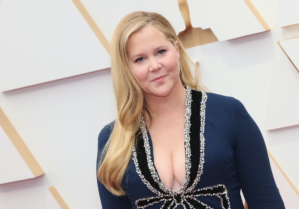 Did Amy Schumer Steal A Joke At The 2022 Oscars?