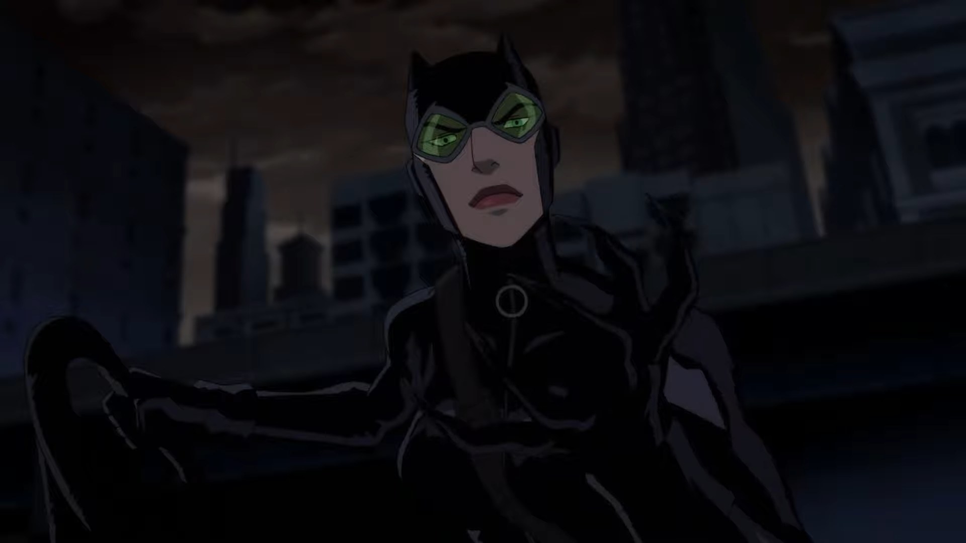 Catwoman opening her claw in &quot;Batman: Hush&quot;