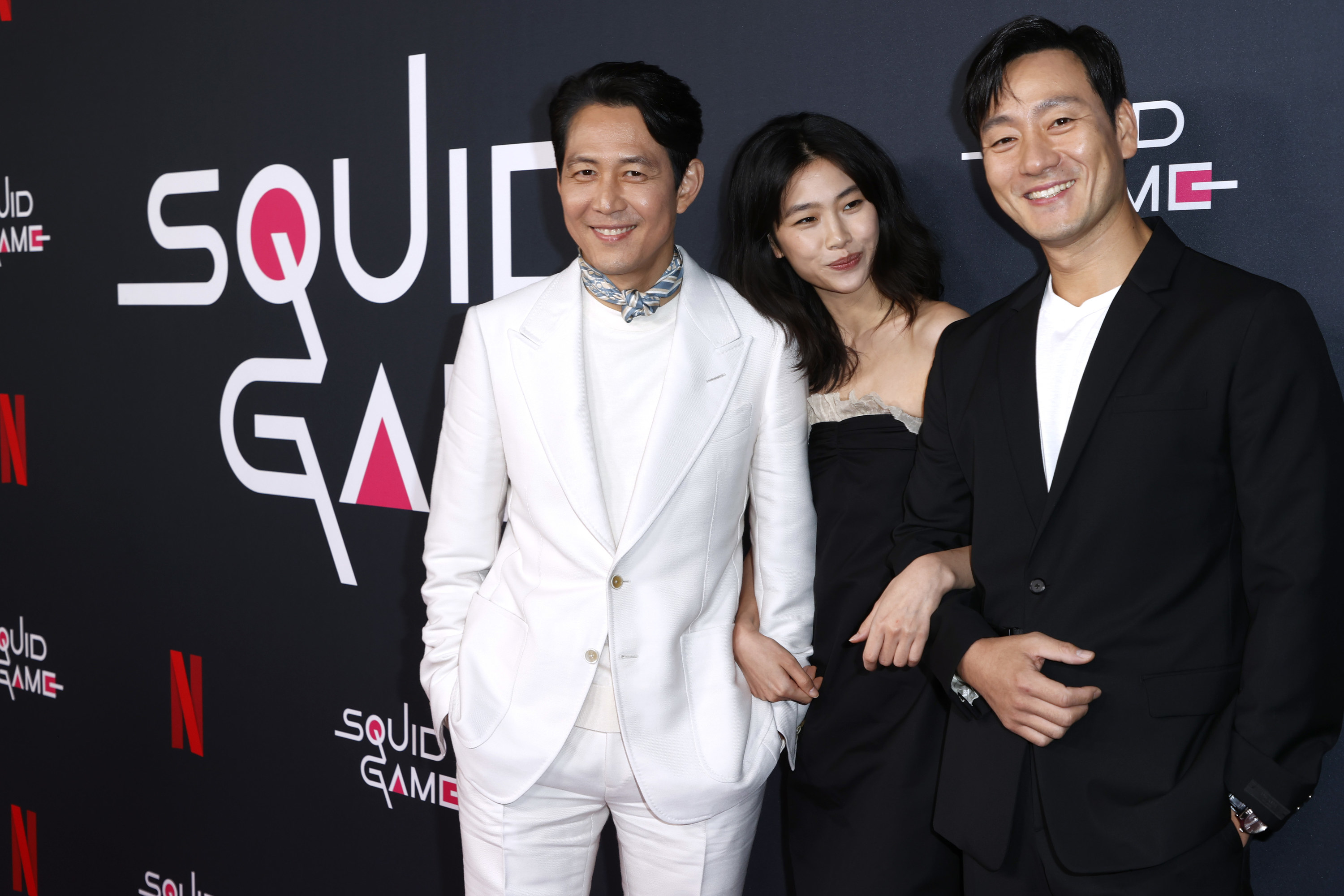 Lee Jung-jae wearing the outfit