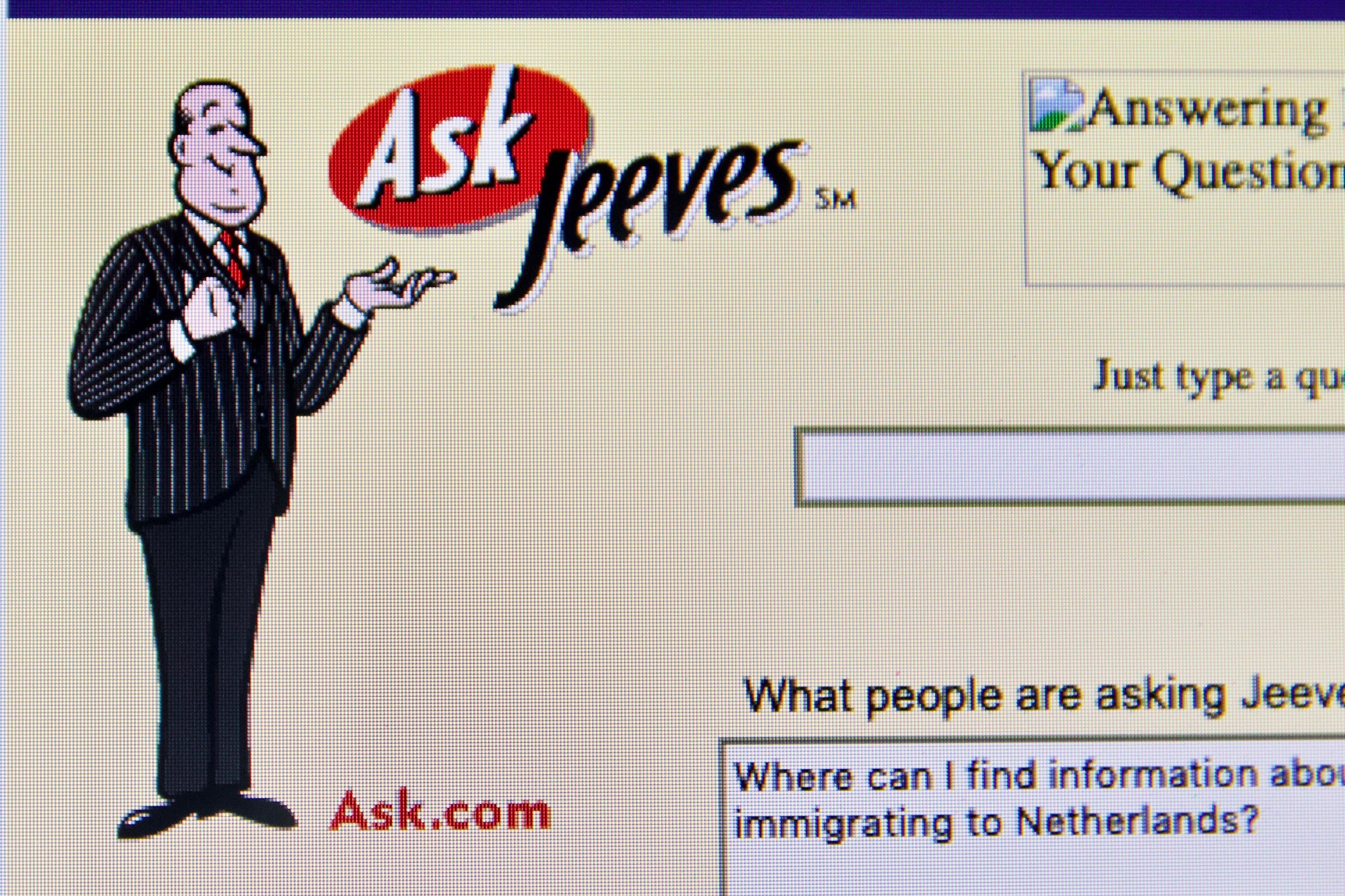The front page of the AskJeeves website.