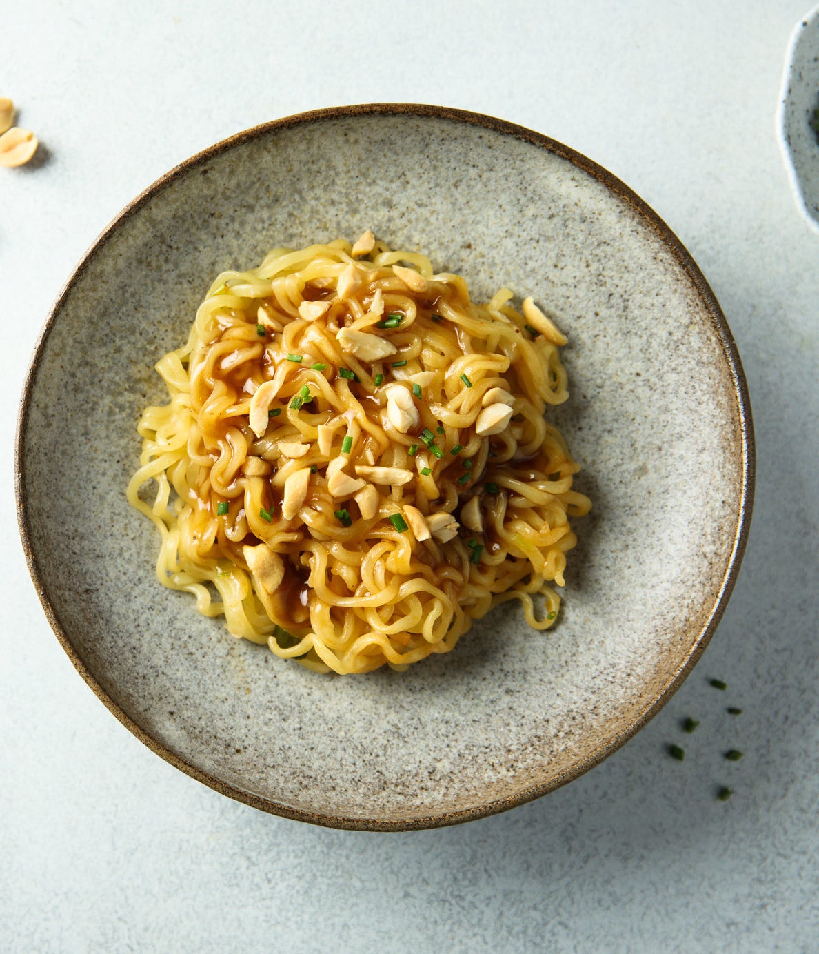 Instant noodles with peanut sauce