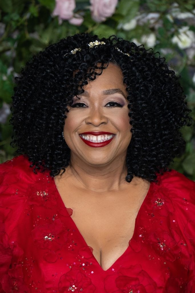 close up of Shonda at an event