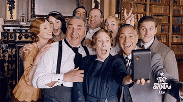 The cast of &quot;Downton Abbey&quot; taking a selfie together