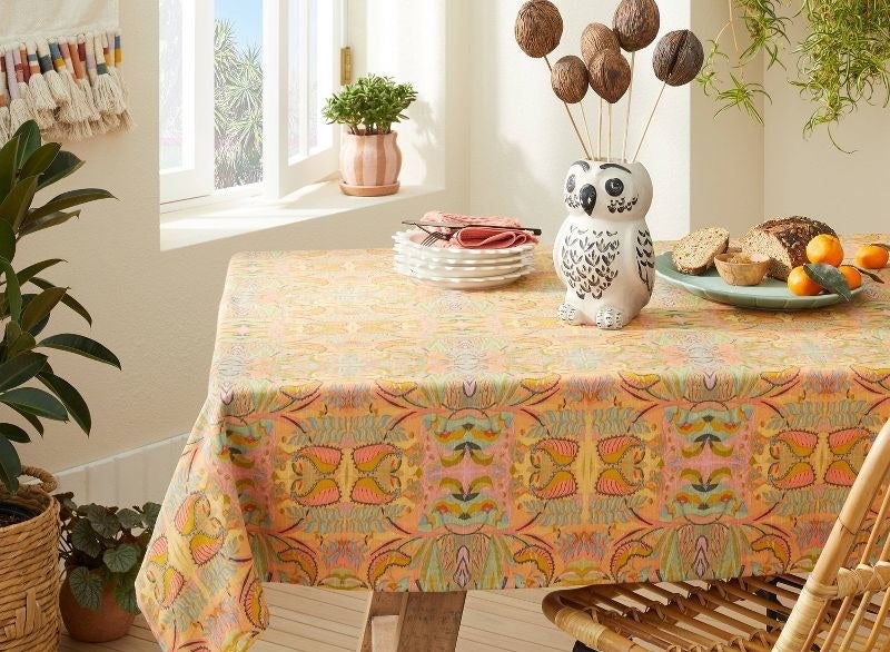 Owl vase placed atop kitchen table