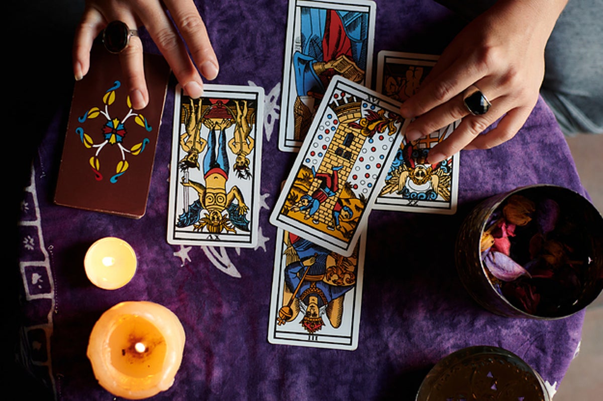 salon Halvtreds regional Find out How Intuitive You are With Tarot