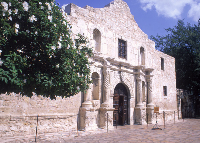 the front of the Alamo