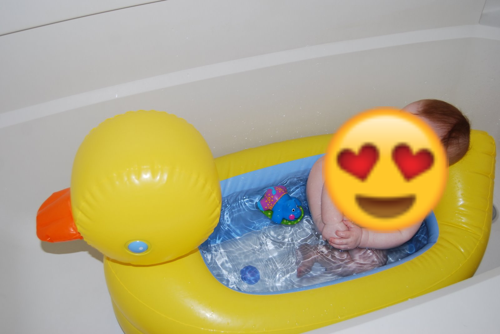 Blogger&#x27;s photo of the inflatable tub