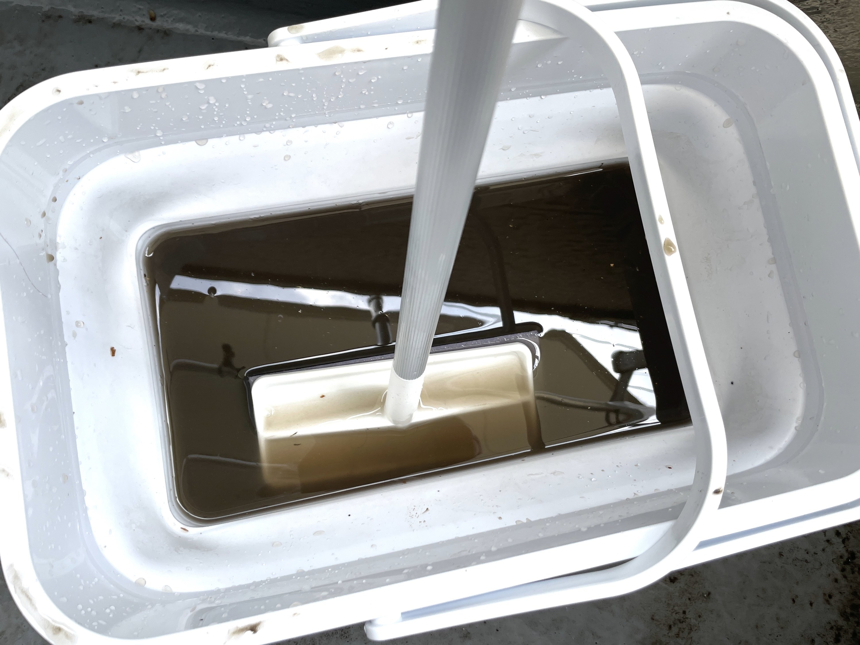 CAINZ（カインズ）のオススメの掃除用具「玄関タイルの汚れを落とすブラッシングスポンジ伸縮柄 全長(約)75～117cm」