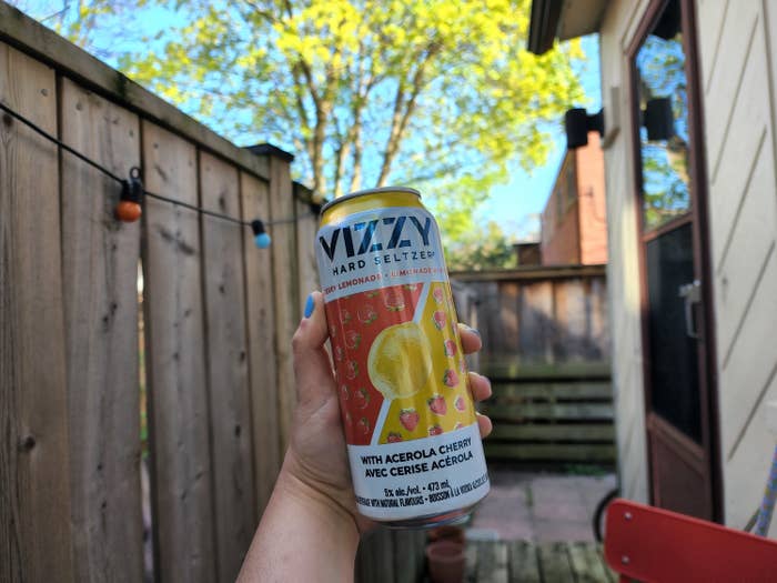 Can of Vizzy Strawberry Lemonade