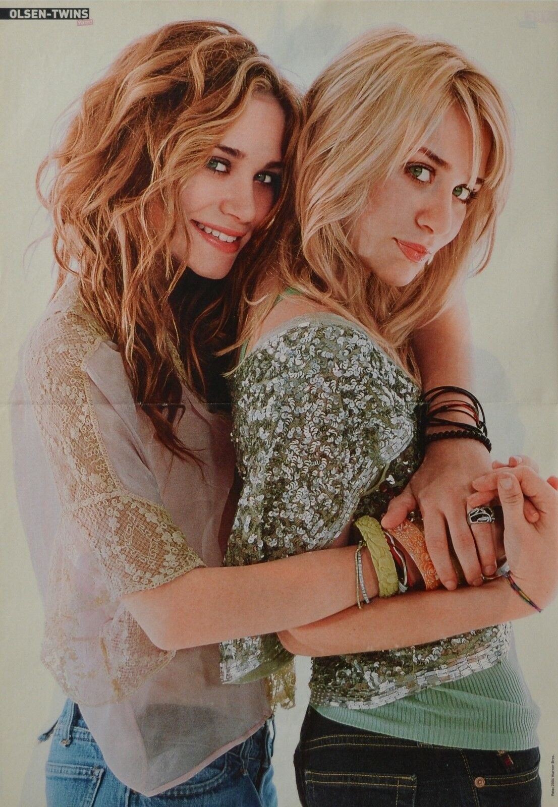 The Olsen Twins hugging