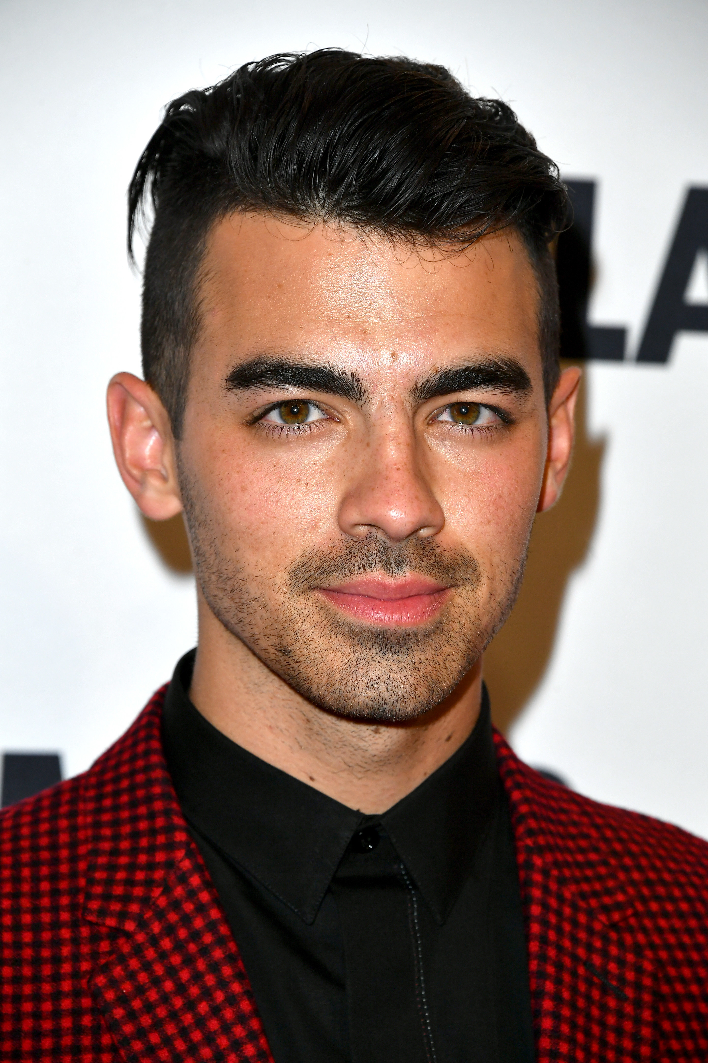 Joe Jonas, Sophie Turner Welcome First Child - Inside the Magic