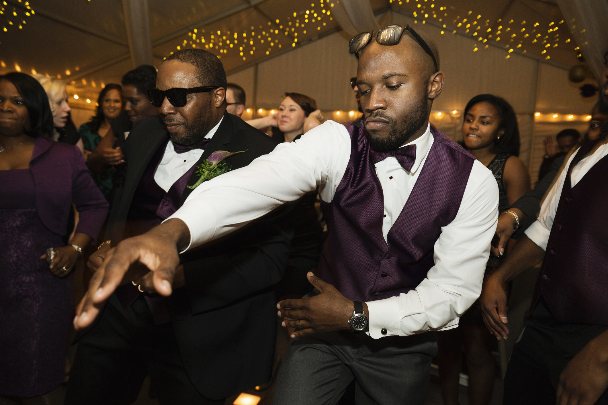 people dancing at a wedding